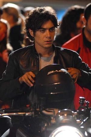 riccardo-scamarcio-in-una-scena-del-film-ho-voglia-di-te-36176.jpg