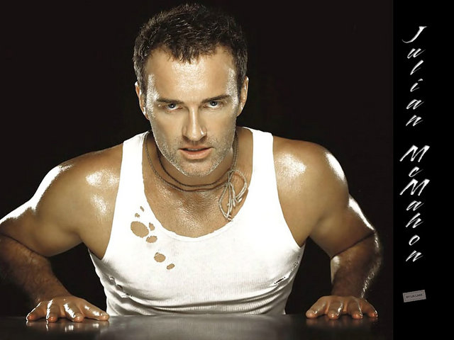Julian Mcmahon 006.jpg